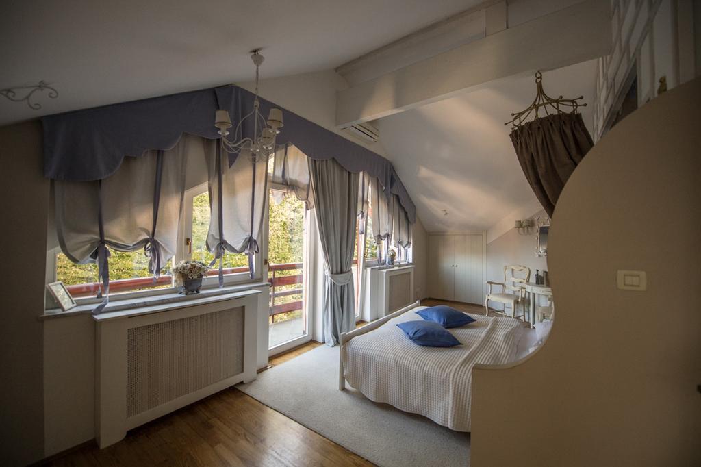 Guesthouse Trajbar Team Zaprešić Kamer foto