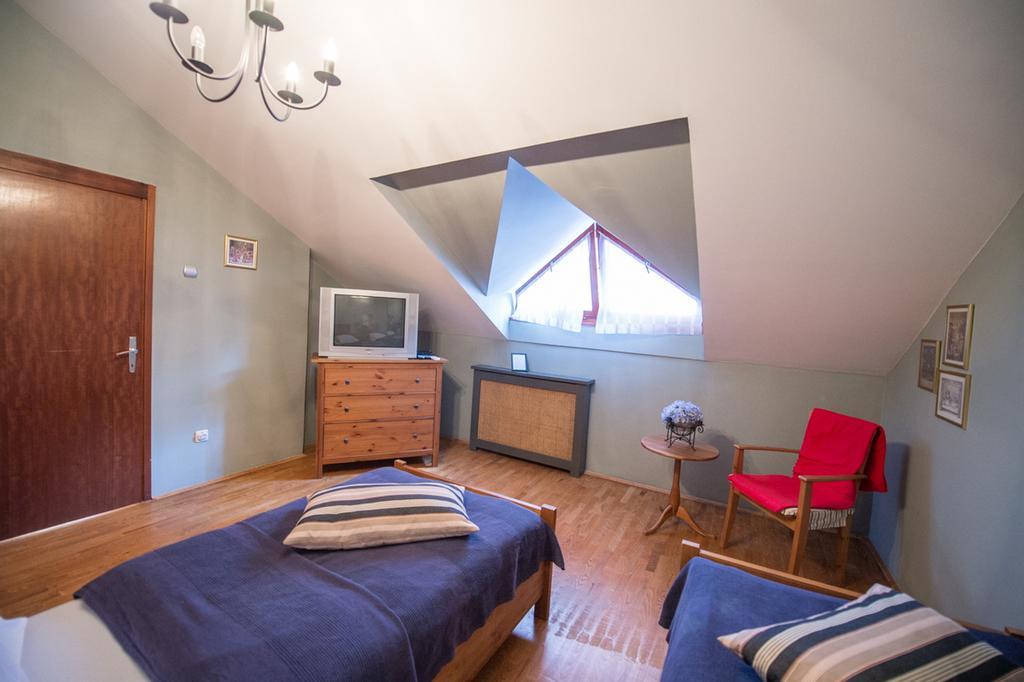 Guesthouse Trajbar Team Zaprešić Kamer foto