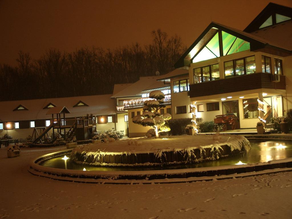Guesthouse Trajbar Team Zaprešić Buitenkant foto