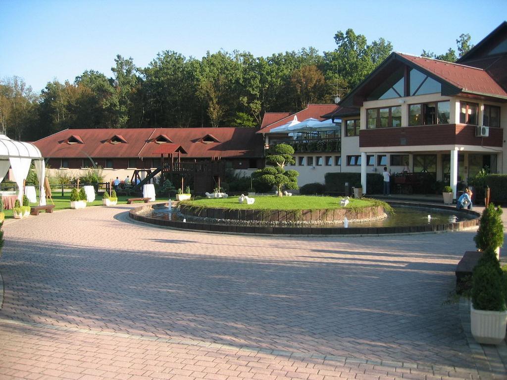 Guesthouse Trajbar Team Zaprešić Buitenkant foto